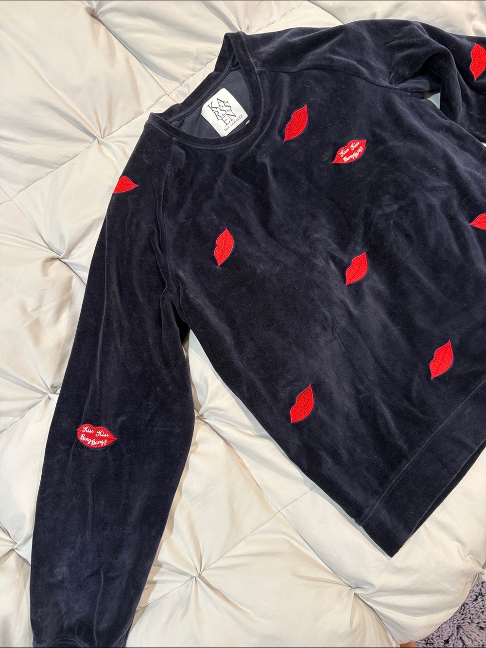 Zoe Karssen Black Velvet Sweatshirt with Red Lip Embroideries
